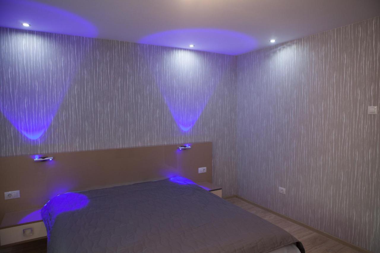 Apartment Lvc,lac & Nyc Apartshotel Faleza *