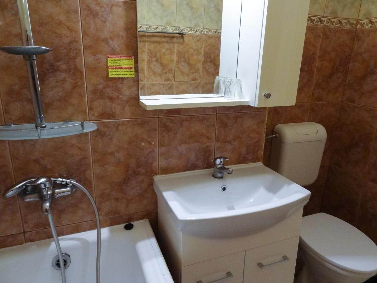 Lvc,lac & Nyc Apartshotel Faleza *