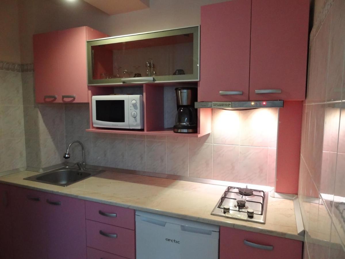 Lvc,lac & Nyc Apartshotel Faleza Apartment